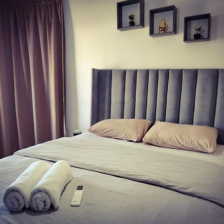 Nouveau Appartement Au Plein Centre Ville En Face Hilton & La Gare De Train Tgv M2 Tánger Exterior foto